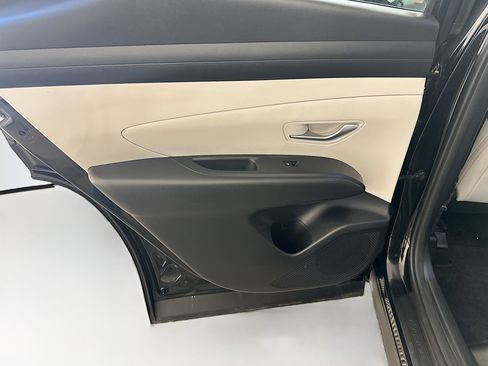 Used 2025 Hyundai Tucson SEL AWD/4WD image 26