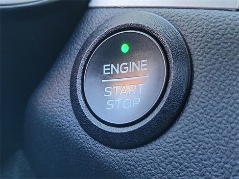 Certified 2022 Ford Escape SE w/ Convenience Package image 12