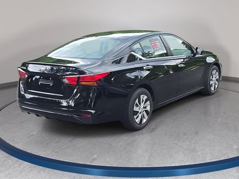 Certified 2023 Nissan Altima 2.5 S FWD image 5
