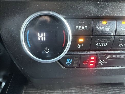 Used 2021 Ford Expedition Limited image 35