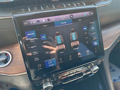 Used 2024 Jeep Grand Cherokee L Summit w/ High Altitude Package image 25