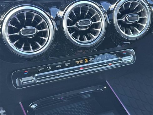 Certified 2023 Mercedes-Benz GLA 250 4MATIC image 30