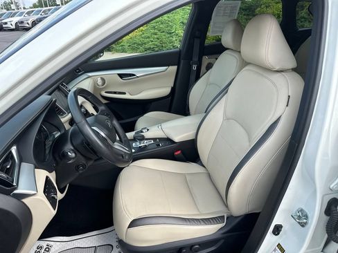 Used 2021 INFINITI QX50 Sensory w/ Accent Package AWD/4WD image 24