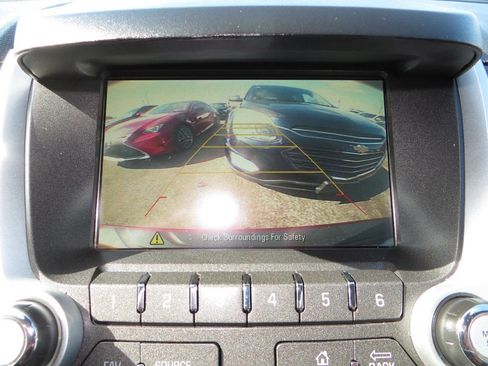 Used 2017 Chevrolet Equinox LT w/ Convenience Package image 46