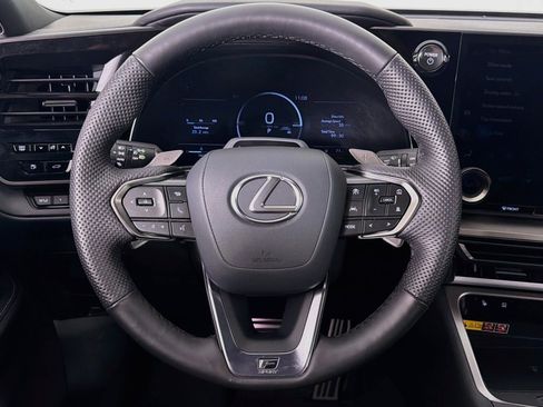 Used 2026 Lexus TX 500h AWD w/ Technology Package image 19
