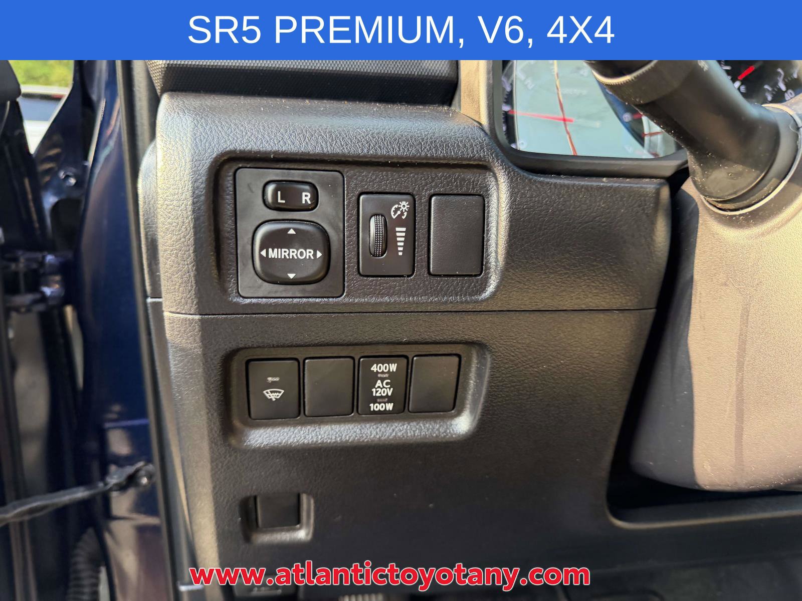 Used 2019 Toyota 4Runner SR5 Premium AWD/4WD image 24