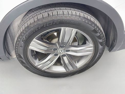 Used 2021 Volkswagen Tiguan SEL w/ 3-Row Tiguan MDO Package FWD image 31
