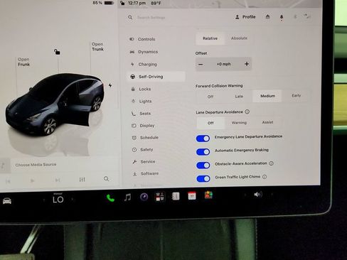 Used 2023 Tesla Model Y Long Range AWD/4WD image 21
