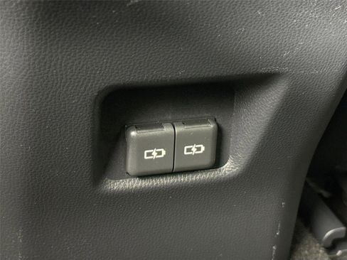 Certified 2025 Toyota RAV4 XLE image 52