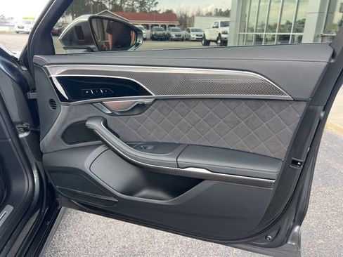 Used 2024 Audi S8 image 35