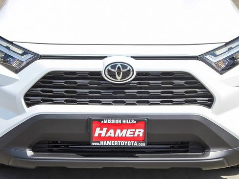 New 2025 Toyota RAV4 XLE image 12