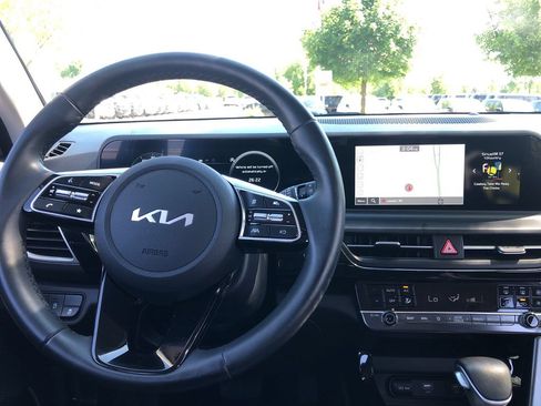 Used 2024 Kia Seltos S AWD/4WD image 30