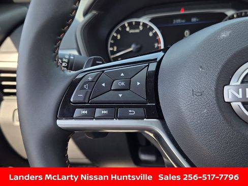 Used 2025 Nissan Altima 2.5 SR image 24