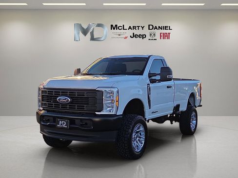 Used 2025 Ford F350 XL image 2