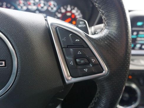 Used 2017 Chevrolet Camaro SS image 30
