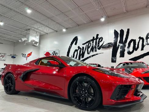 Used 2025 Chevrolet Corvette Stingray Premium Conv w/ Z51 Performance Package RWD image 4