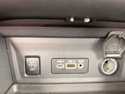 Used 2024 Nissan Sentra SV FWD image 21