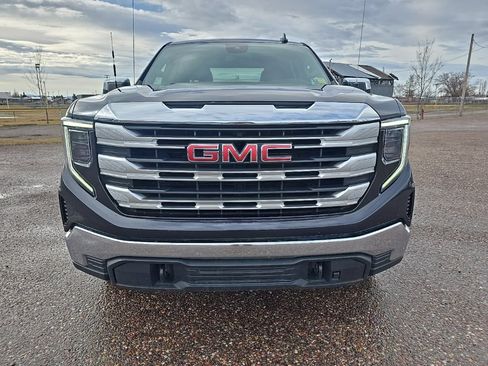 Used 2023 GMC Sierra 1500 SLE image 2