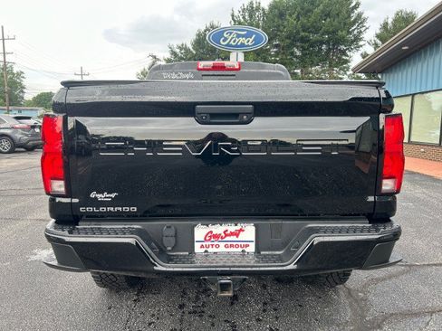 Used 2023 Chevrolet Colorado Z71 w/ Z71 Convenience Package 2 AWD/4WD image 7