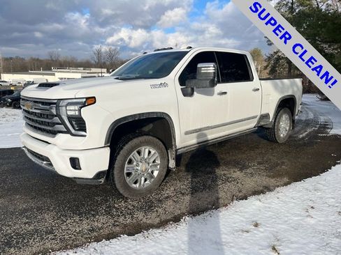 Used 2024 Chevrolet Silverado 2500 High Country w/ Technology Package image 7