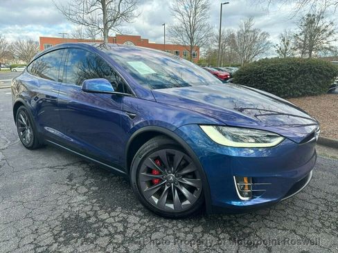 Used 2018 Tesla Model X P100D image 4
