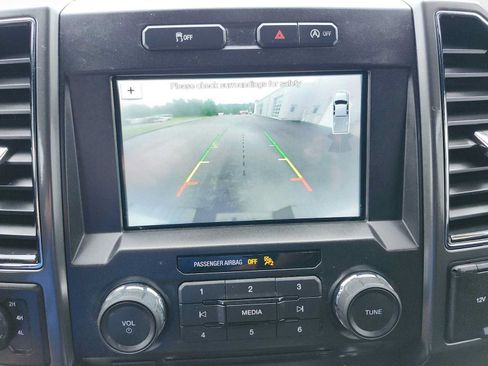 Used 2018 Ford F150 XLT w/ Equipment Group 302A Luxury AWD/4WD image 14