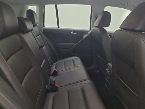Used 2016 Volkswagen Tiguan S FWD image 19