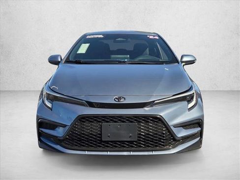 Used 2024 Toyota Corolla SE image 2