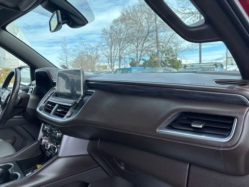 Used 2021 GMC Yukon XL SLT w/ SLT Luxury Package image 39