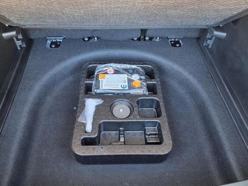 New 2026 Jeep Compass Latitude image 33