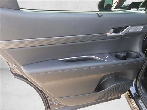Used 2024 Hyundai Palisade Limited AWD/4WD image 13