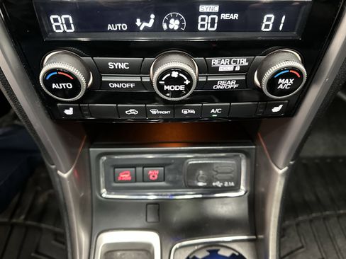 Used 2020 Subaru Ascent Limited w/ Technology Package image 41