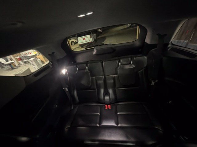 Used 2021 Ford Explorer XLT w/ Equipment Group 202A AWD/4WD image 17