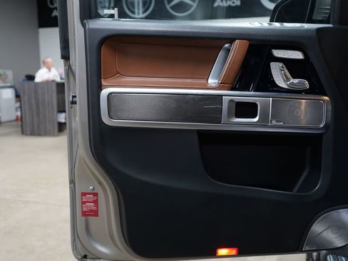 Used 2021 Mercedes-Benz G 550 w/ G Manufaktur Interior Package image 9