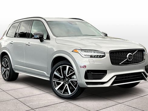 Used 2023 Volvo XC90 T8 Ultimate w/ Lounge Package image 2