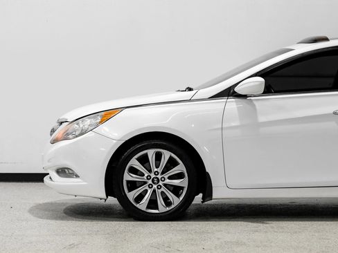 Used 2012 Hyundai Sonata SE w/ Navigation & Sunroof Pkg FWD image 10
