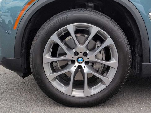 Used 2024 BMW X5 xDrive40i w/ Premium Package AWD/4WD image 14