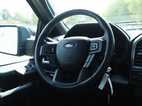 Used 2019 Ford F150 XLT w/ Equipment Group 302A Luxury AWD/4WD image 14