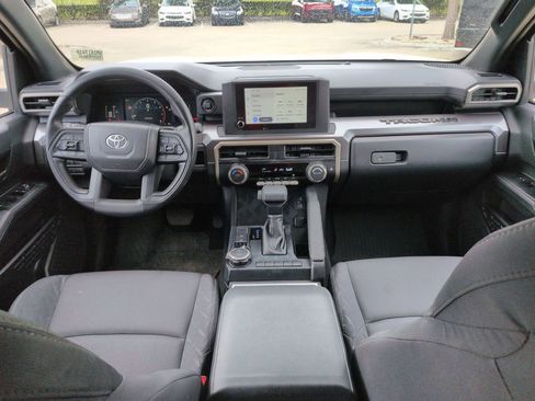 Used 2025 Toyota Tacoma TRD Sport AWD/4WD image 21