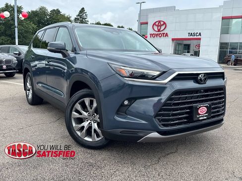 Used 2024 Toyota Grand Highlander AWD image 1