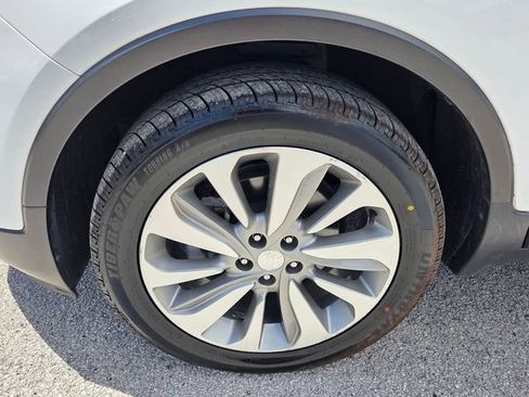Used 2019 Buick Encore Preferred FWD image 7