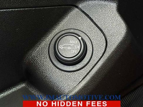 Used 2022 GMC Terrain SLT w/ Tech Package image 42