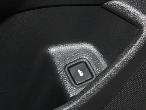 Used 2021 Honda Accord EX image 9