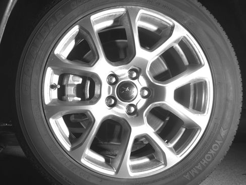 Used 2025 Jeep Compass Limited image 12