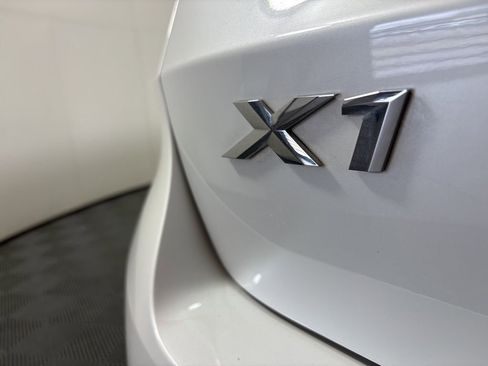 Certified 2025 BMW X1 xDrive28i w/ Technology Package image 11