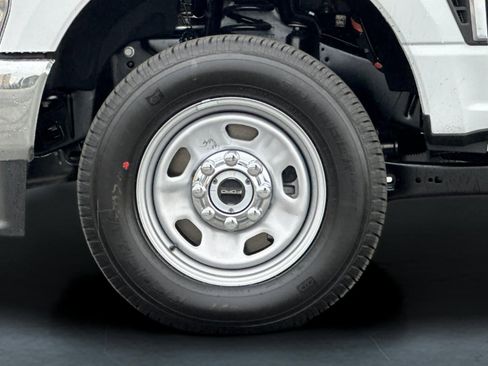 New 2026 Ford F350 XL w/ XL Chrome Package image 28