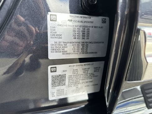 Certified 2023 Chevrolet Silverado 1500 High Country w/ High Country Premium Package AWD/4WD image 32