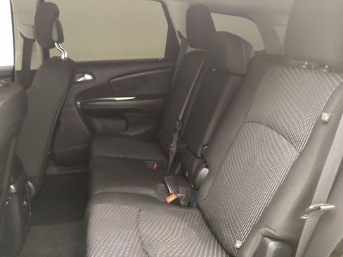 Used 2020 Dodge Journey SE w/ SE Popular Equipment Group image 18