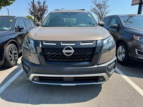 Used 2023 Nissan Pathfinder Rock Creek AWD/4WD image 2