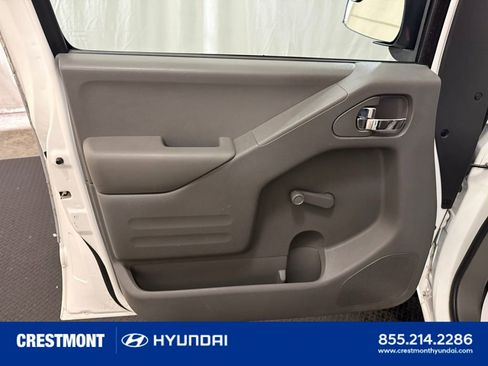 Used 2018 Nissan Frontier S RWD image 22